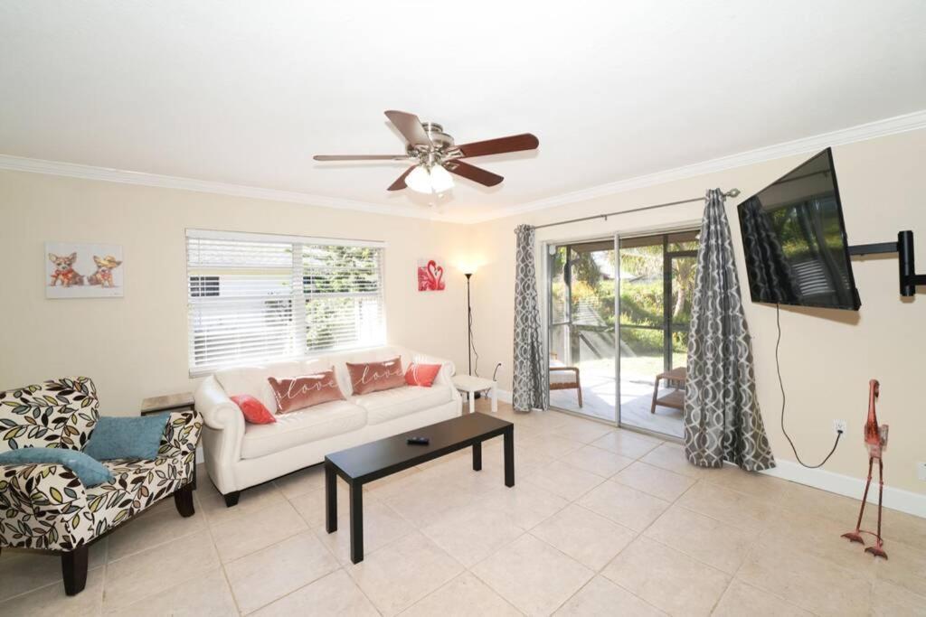 Pet-Friendly, King Bed, Close To Siesta Beach, Restaurants, Shopping Villa Sarasota Exterior foto